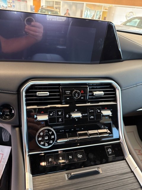 New 2026 Nissan Armada SL w/ Captain's Chari Seat Package image 15