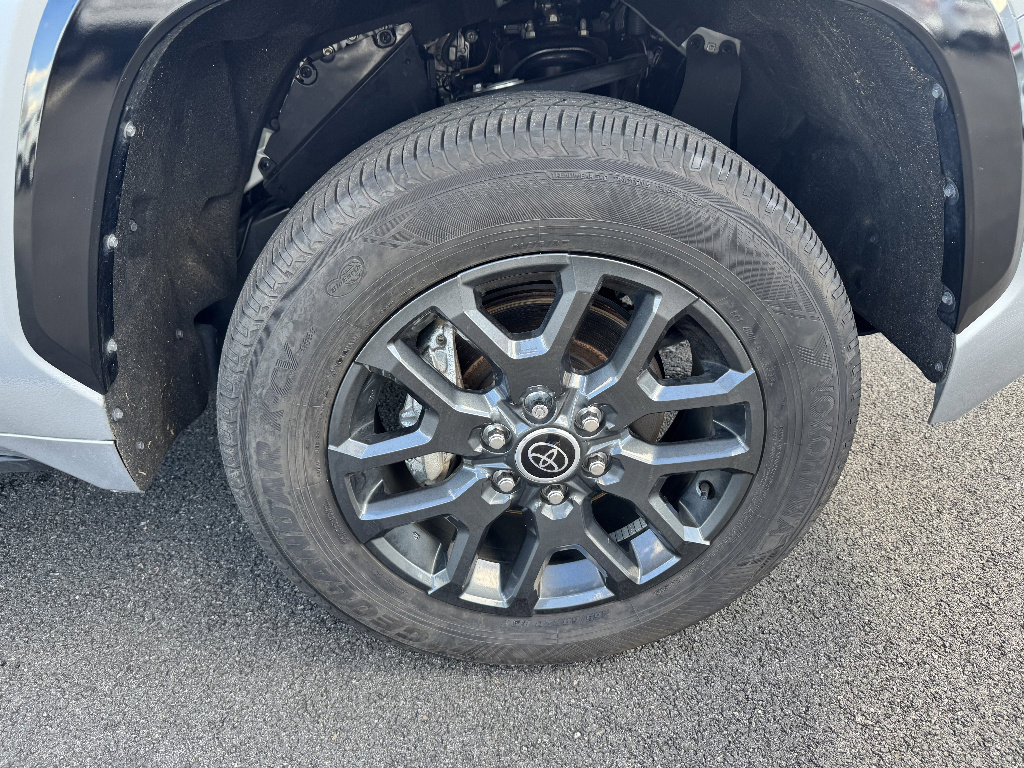 Used 2023 Toyota Tundra Platinum w/ Advanced Package image 34