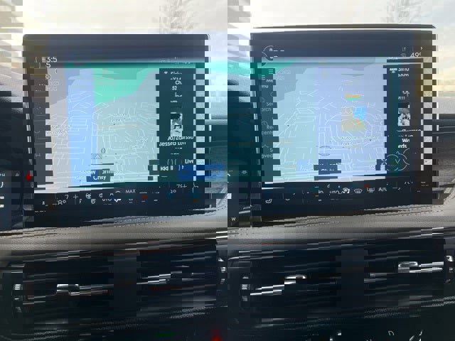 Used 2025 Lincoln Corsair Grand Touring w/ Equipment Group 301A image 33