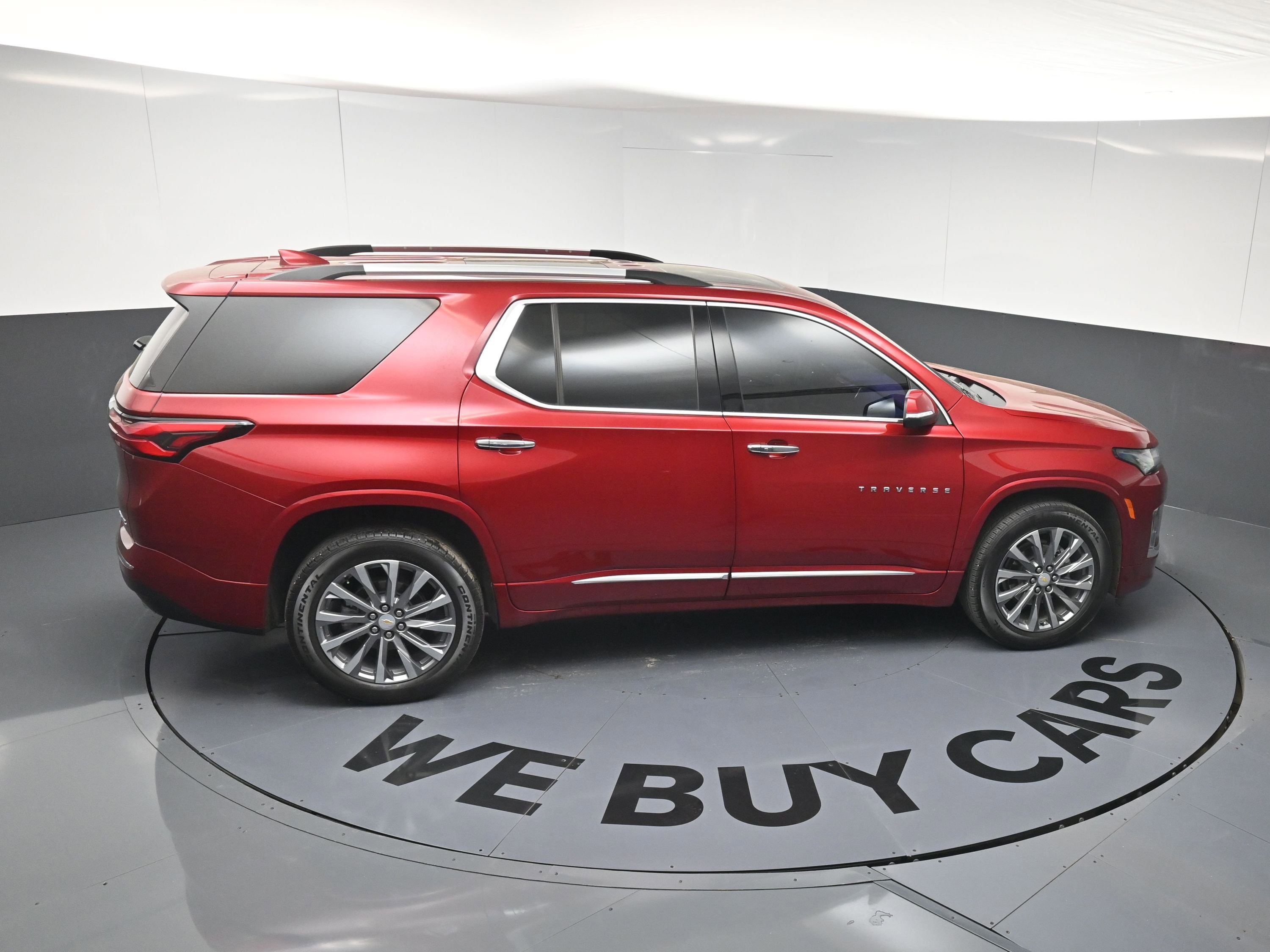 Used 2023 Chevrolet Traverse Premier w/ LPO, Floor Liner Package image 34