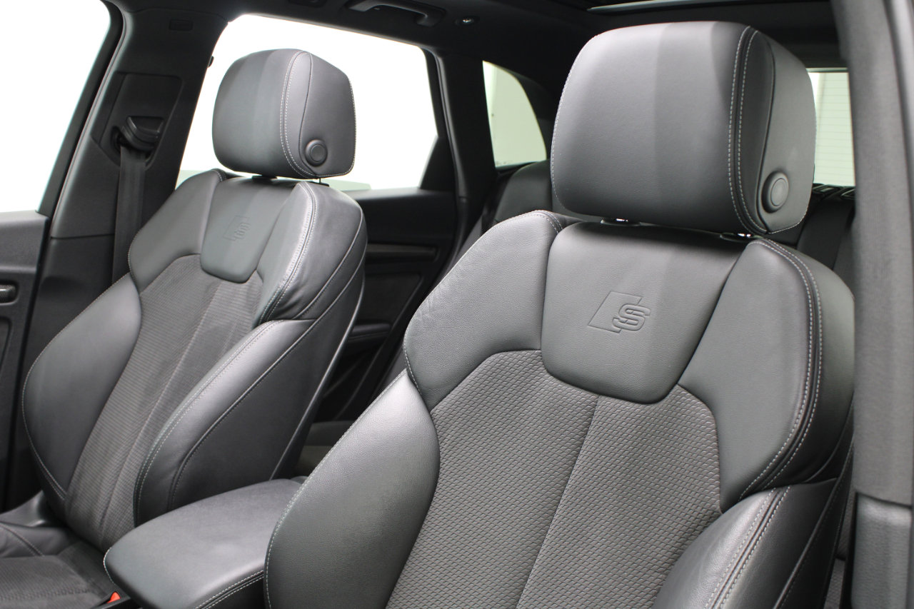 Used 2020 Audi SQ5 Premium Plus w/ Premium Plus Package image 34