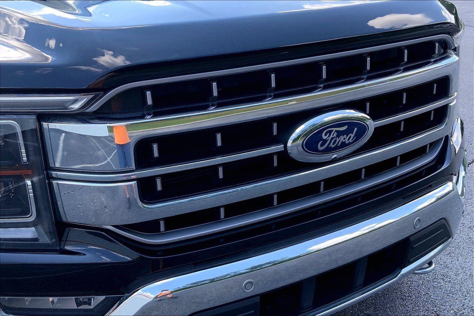 Used 2023 Ford F150 Lariat w/ Equipment Group 502A High AWD/4WD image 29