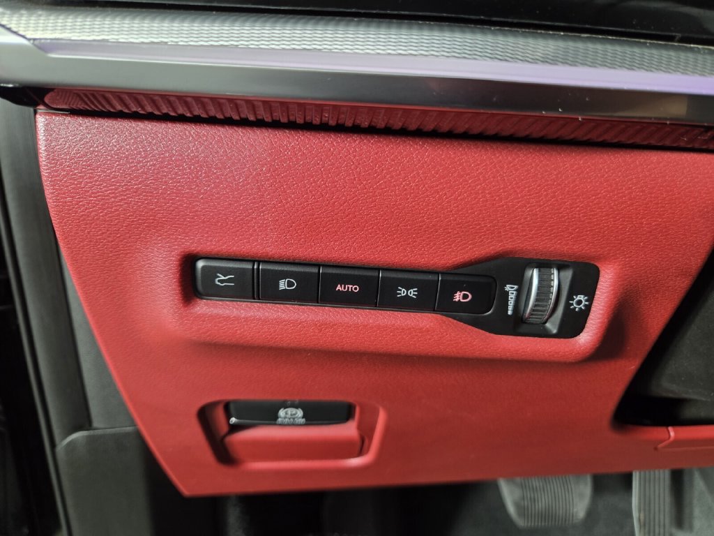 Used 2024 Jeep Wagoneer Launch Edition AWD/4WD image 19