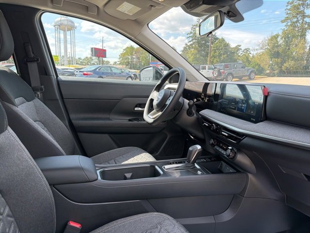 New 2026 Nissan Kicks SV image 28