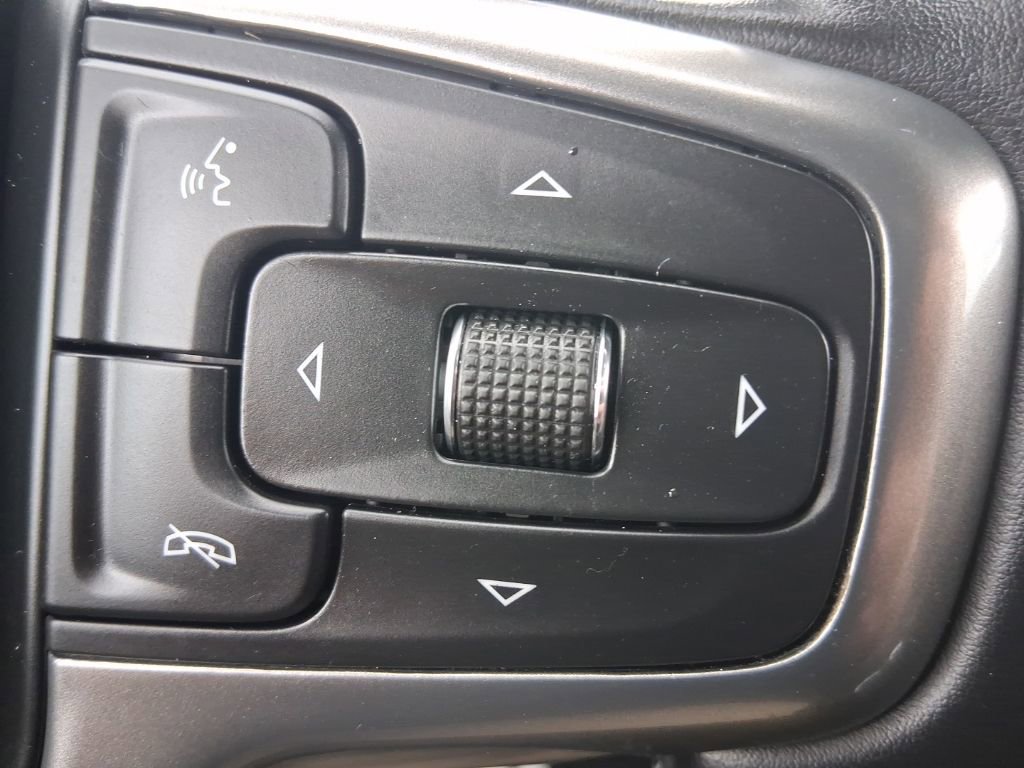 Used 2023 Chevrolet Suburban LT image 25