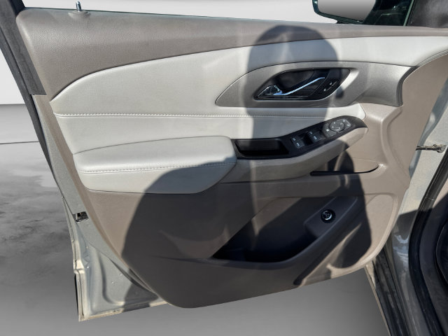 Certified 2018 Chevrolet Traverse LT FWD image 10