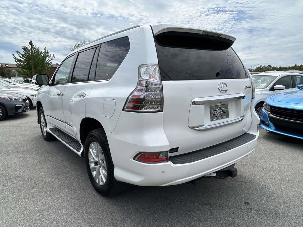 Used 2017 Lexus GX 460 Premium w/ Premium Package image 5