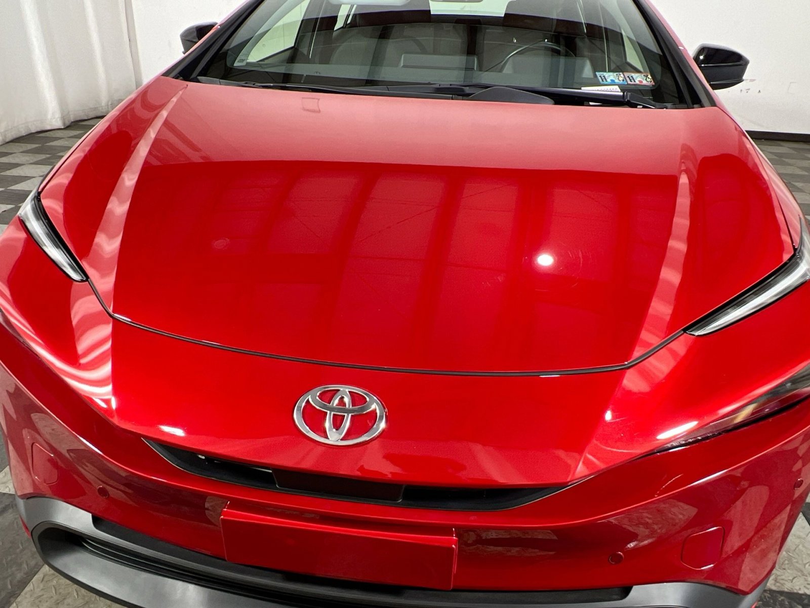 Used 2023 Toyota Prius LE image 12