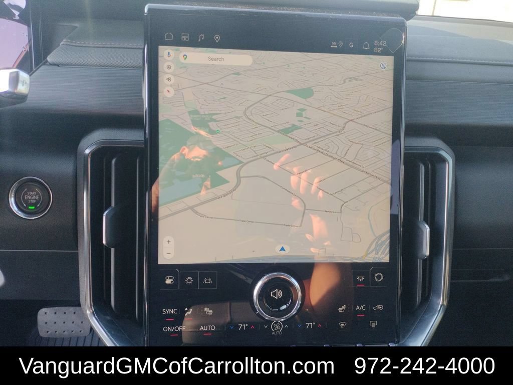 New 2026 GMC Acadia AT4 w/ LPO, Floor Liner Package AWD/4WD image 15
