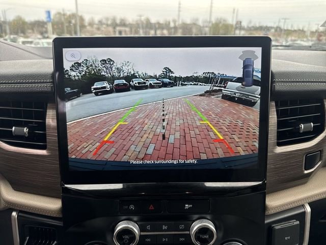 Used 2024 Ford Expedition Max Limited RWD image 19