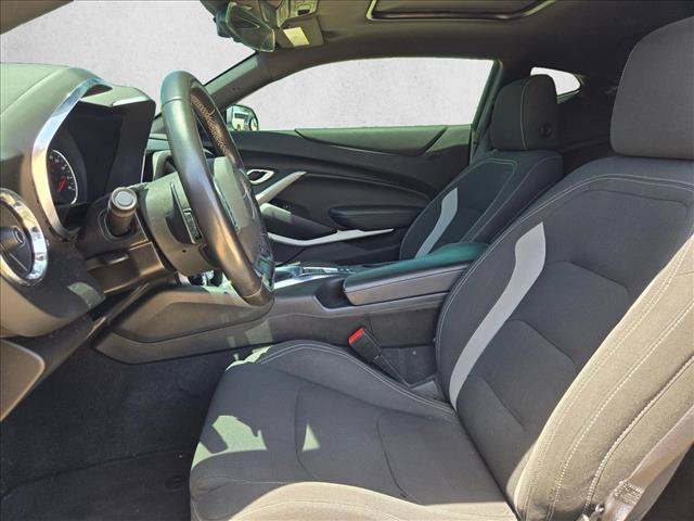 Used 2021 Chevrolet Camaro LT w/ Technology Package RWD image 16