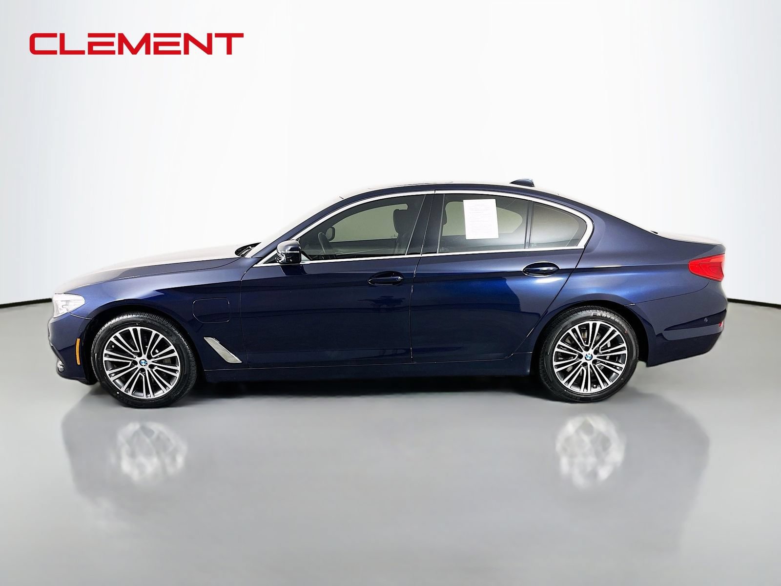 Used 2020 BMW 530e xDrive w/ Premium Package AWD/4WD image 5