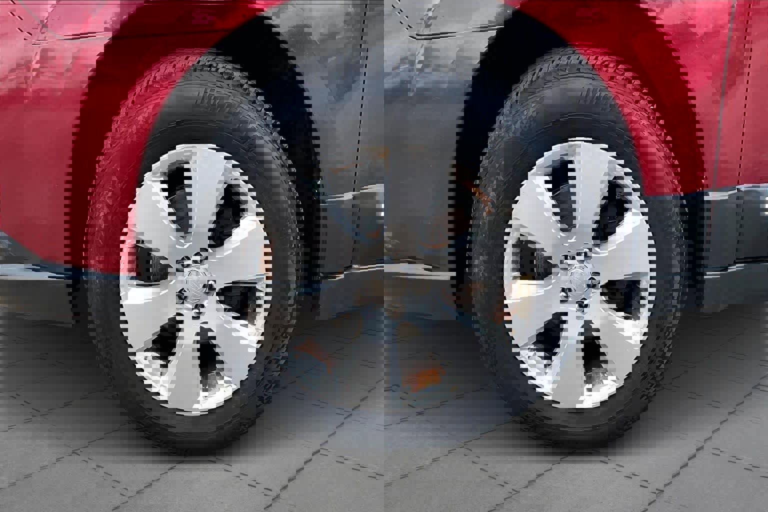 Used 2011 Subaru Outback 2.5i Limited image 9