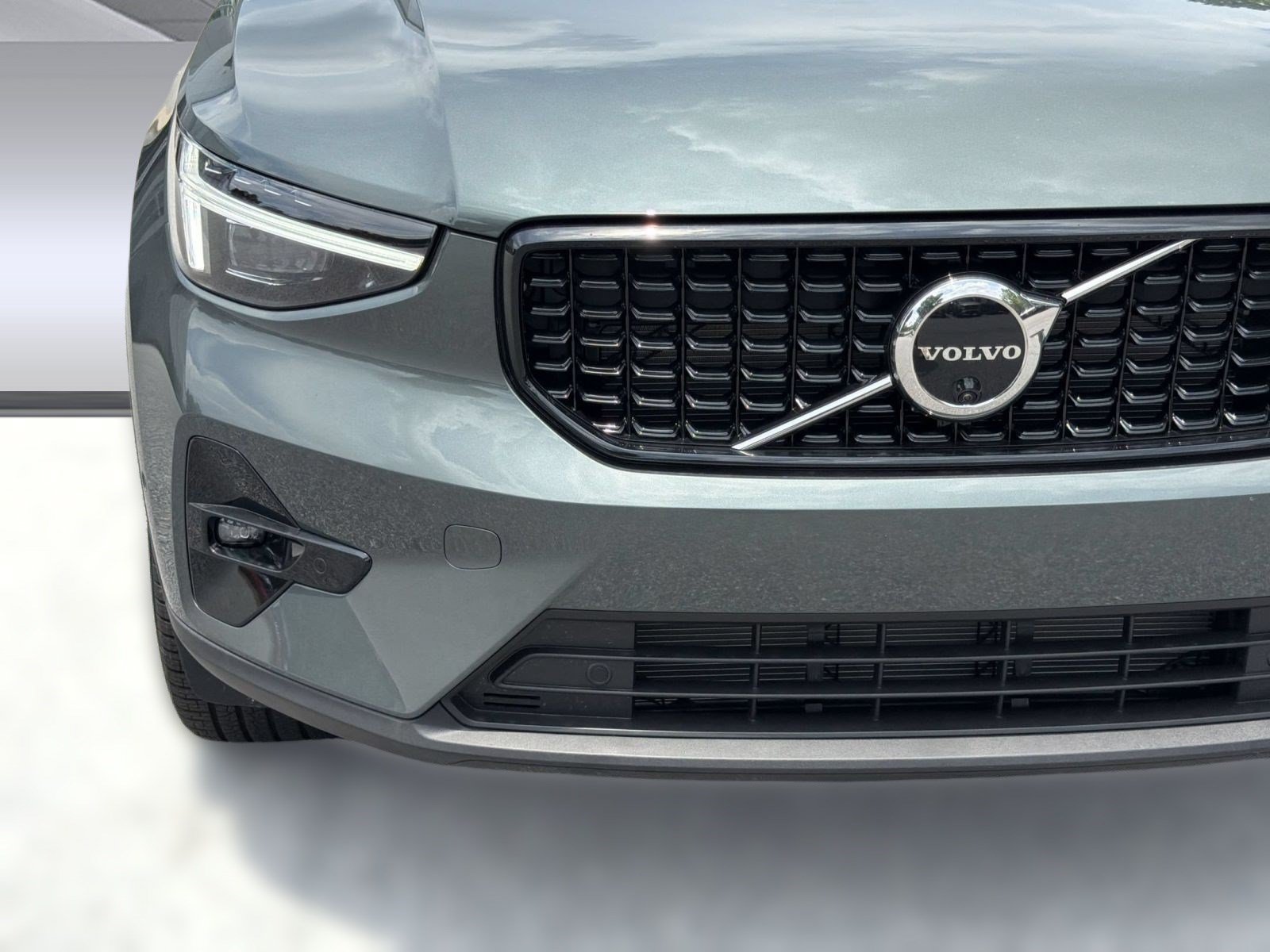 New 2026 Volvo XC40 B5 Plus w/ Climate Package AWD/4WD image 29