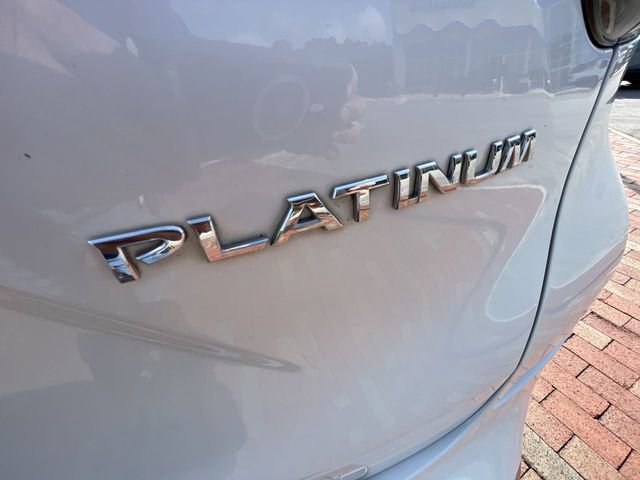 Used 2018 Nissan Murano Platinum w/ Cargo Package FWD image 34