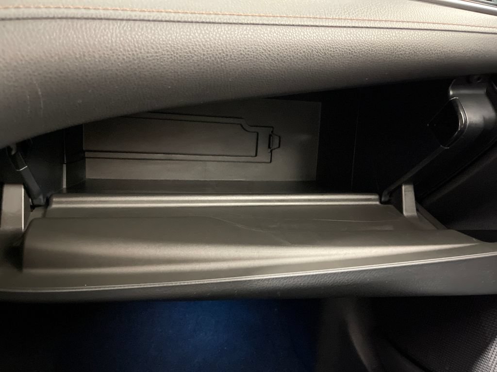 Certified 2018 Toyota Camry XLE FWD image 25