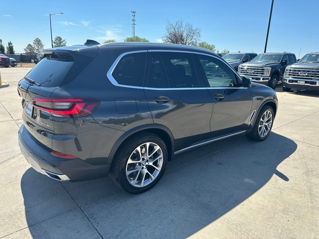 Used 2021 BMW X5 xDrive40i w/ Premium Package AWD/4WD image 39