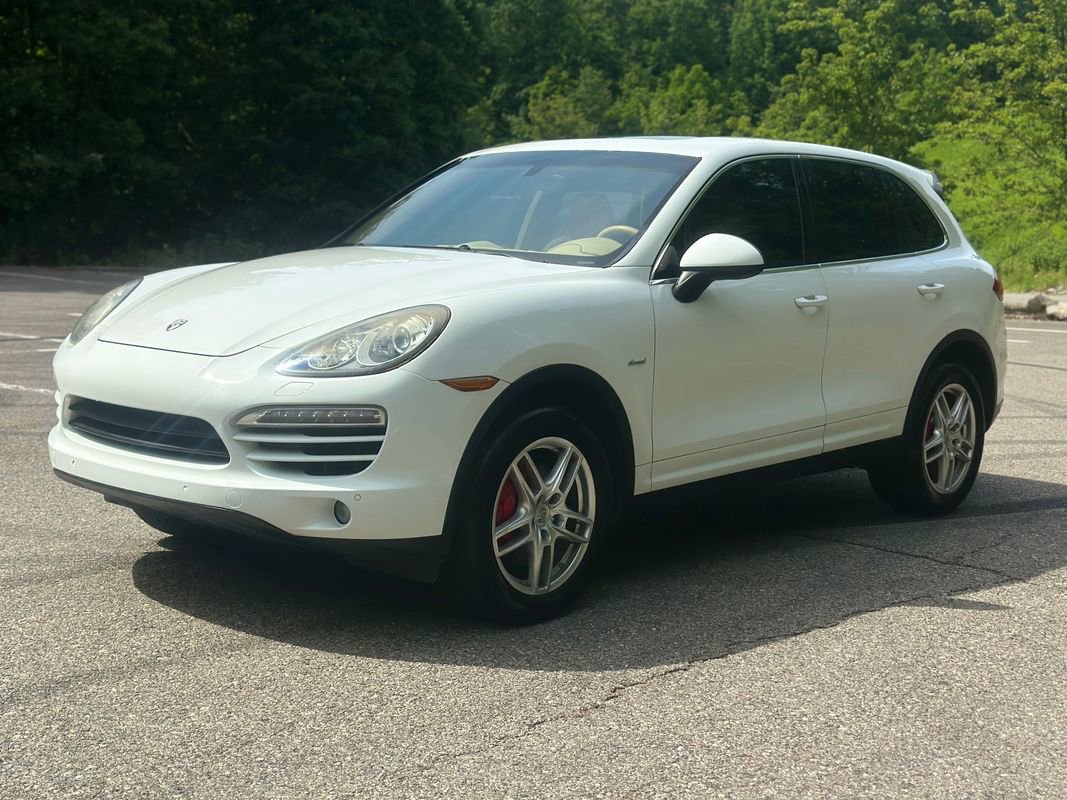 Used 2013 Porsche Cayenne Diesel AWD/4WD image 3