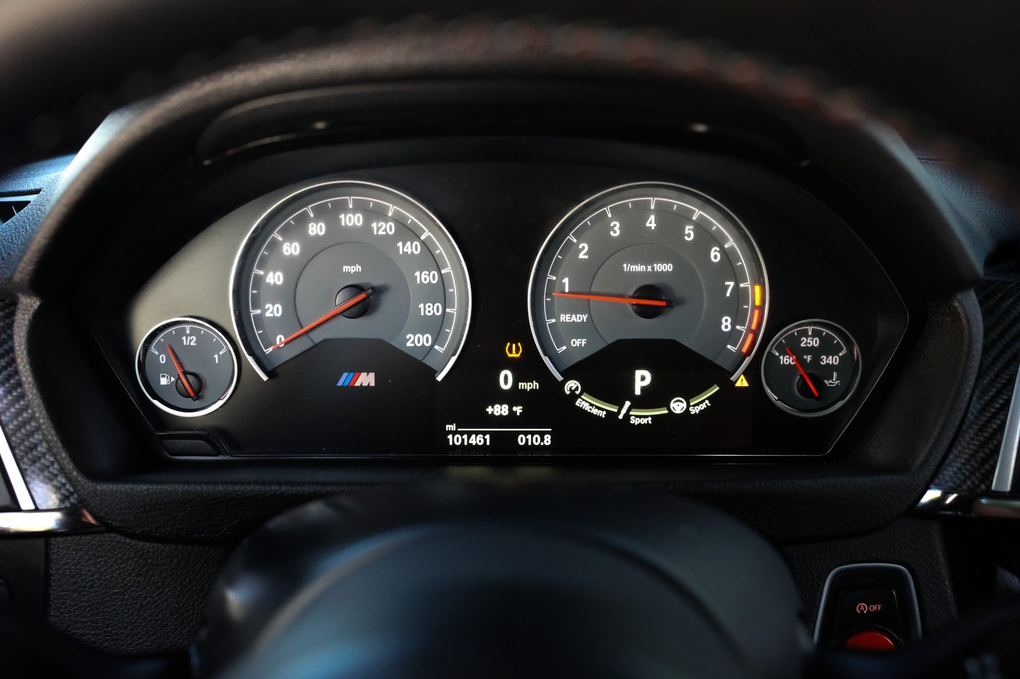 Used 2020 BMW M4 Coupe w/ Competition Package RWD image 32