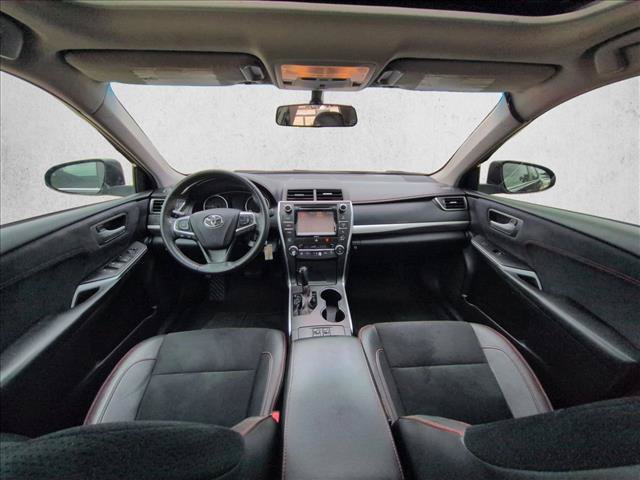 Used 2017 Toyota Camry XSE w/ Moonroof Package FWD image 16