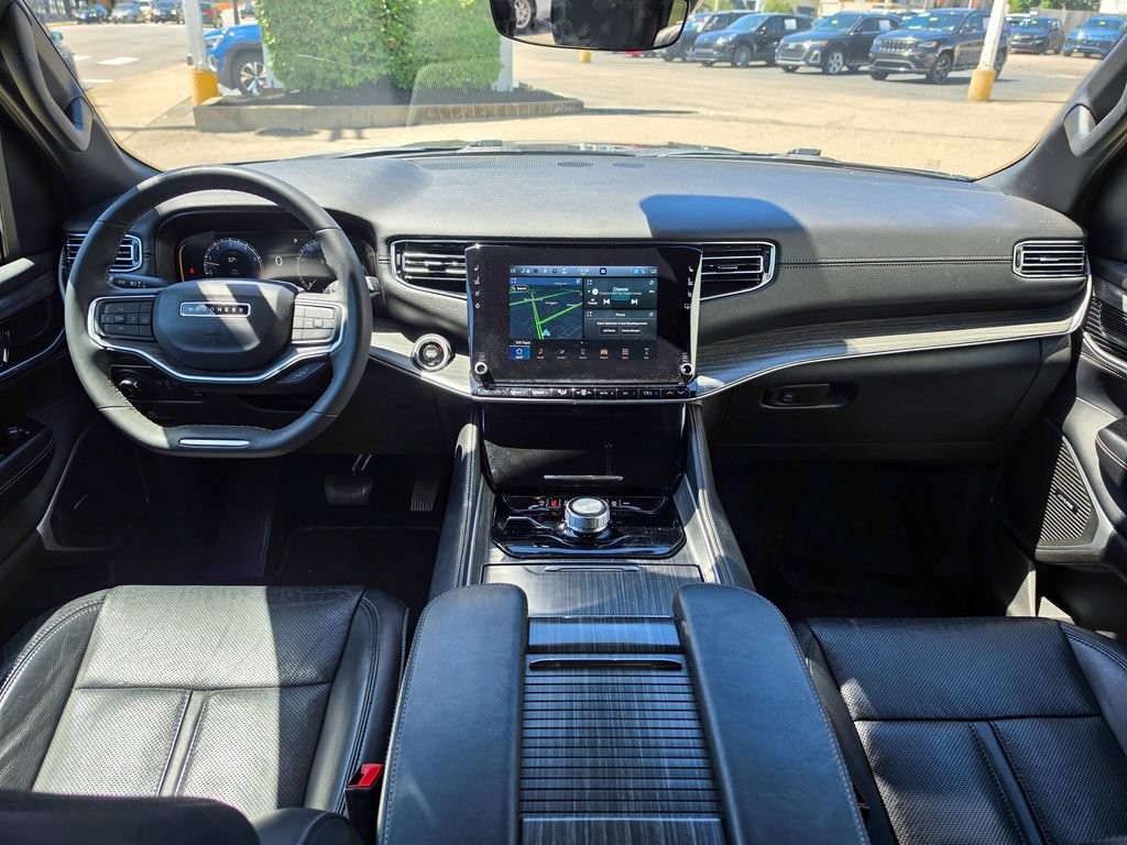 Used 2024 Jeep Wagoneer Series II w/ Flexible Seating Group AWD/4WD image 21