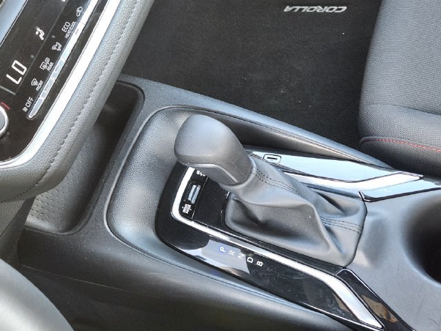 Used 2024 Toyota Corolla SE FWD image 21