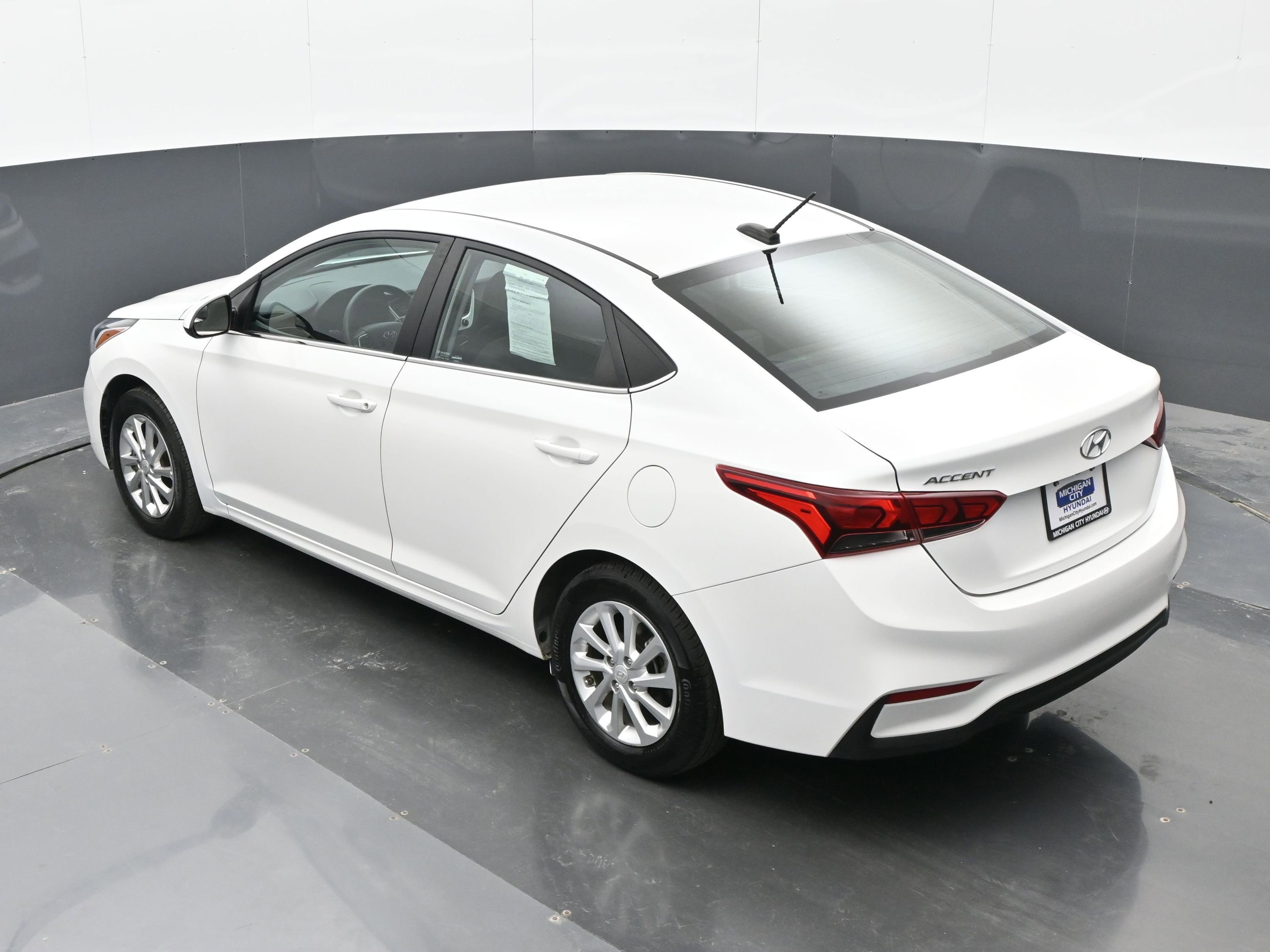 Used 2022 Hyundai Accent SEL w/ Cargo Package FWD image 30