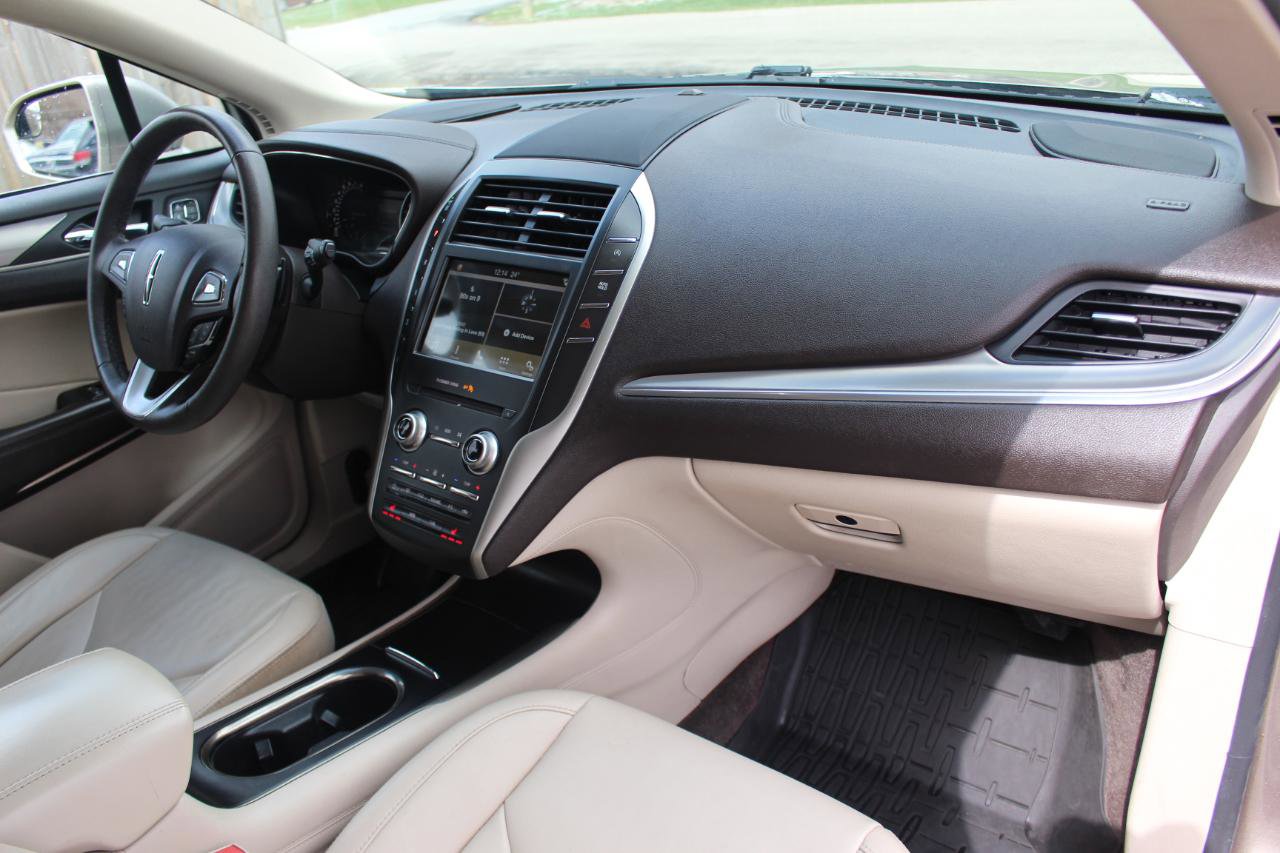 Used 2018 Lincoln MKC Premiere image 37