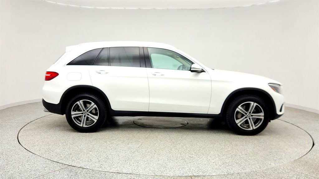 Used 2019 Mercedes-Benz GLC 300 4MATIC image 4