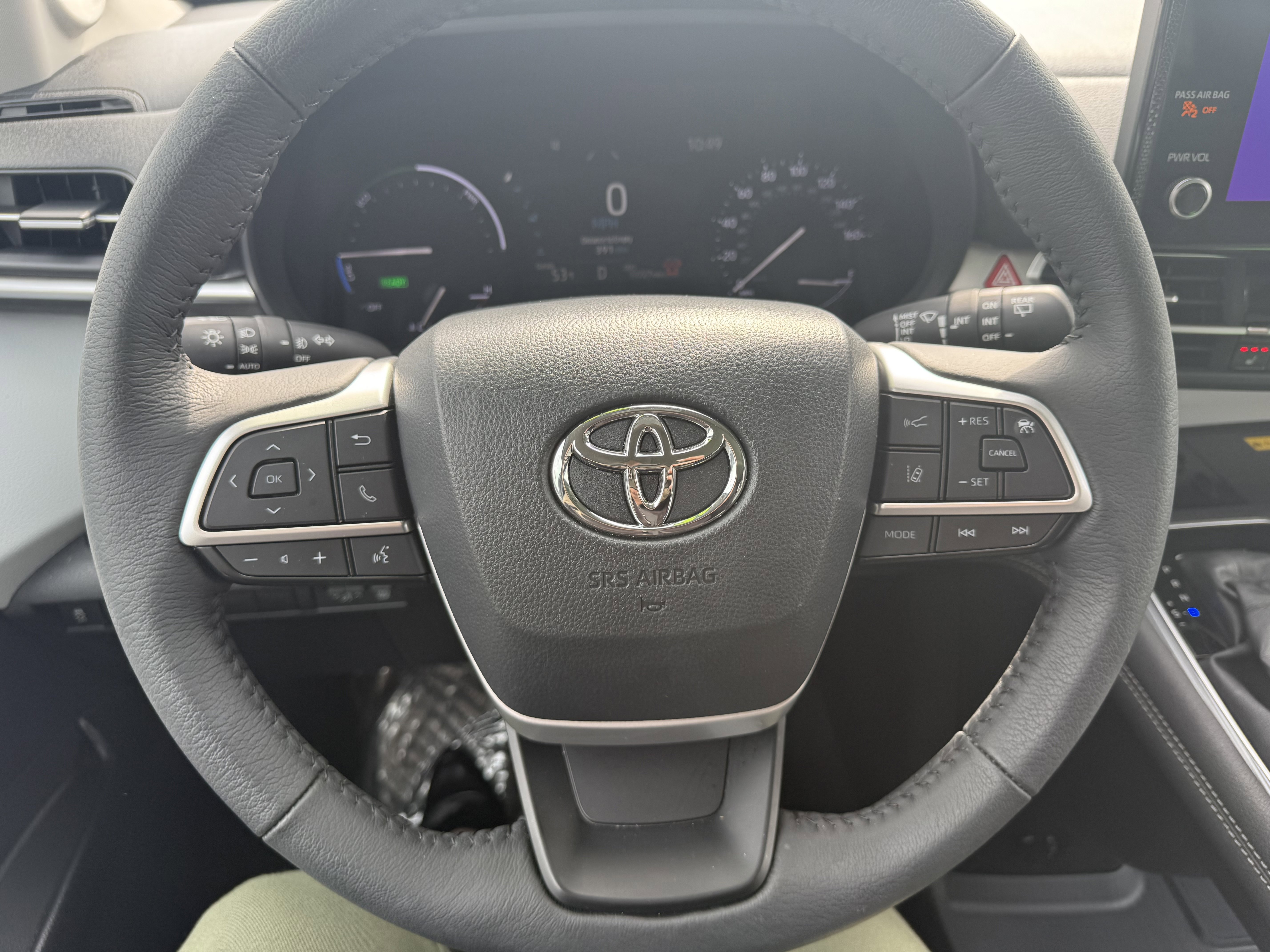 Certified 2025 Toyota Sienna XLE w/ XLE Plus Package image 10