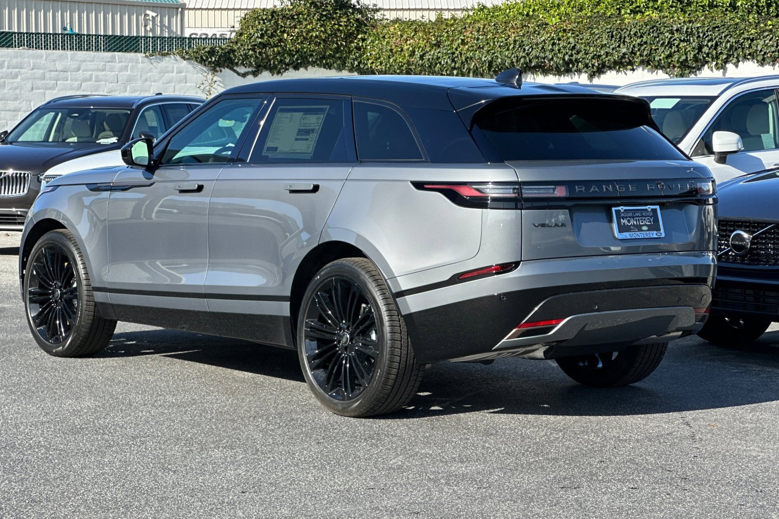 New 2024 Land Rover Range Rover Velar Dynamic HSE image 3