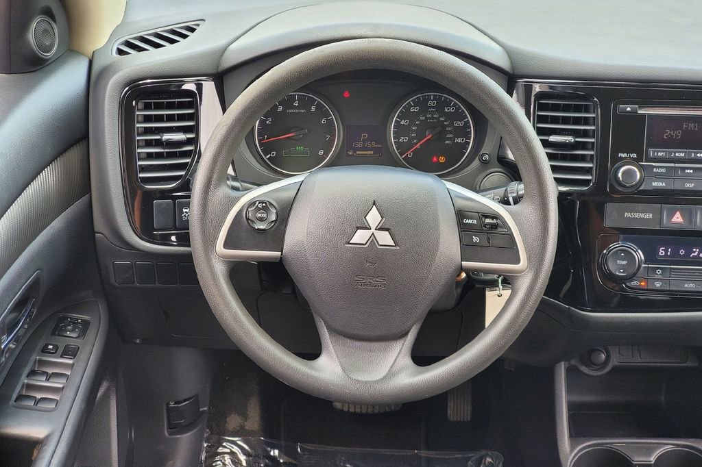 Used 2014 Mitsubishi Outlander ES FWD image 19