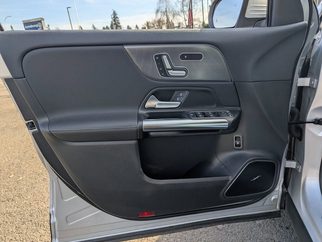 Used 2021 Mercedes-Benz GLA 250 4MATIC image 10