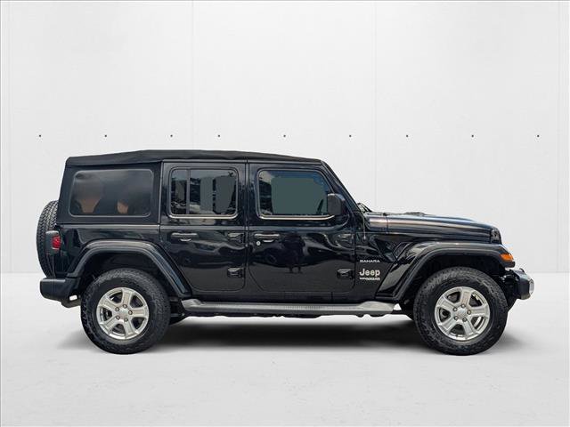 Used 2018 Jeep Wrangler Unlimited Sahara image 4