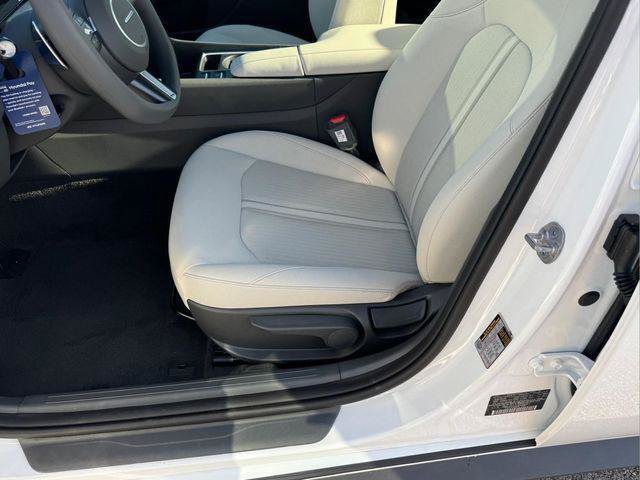 New 2026 Hyundai Sonata Blue FWD image 7