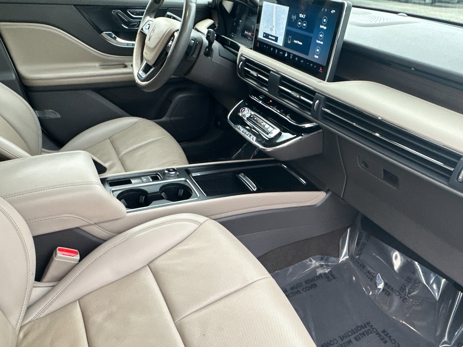 Certified 2023 Lincoln Corsair Reserve w/ Equipment Group 201A image 17