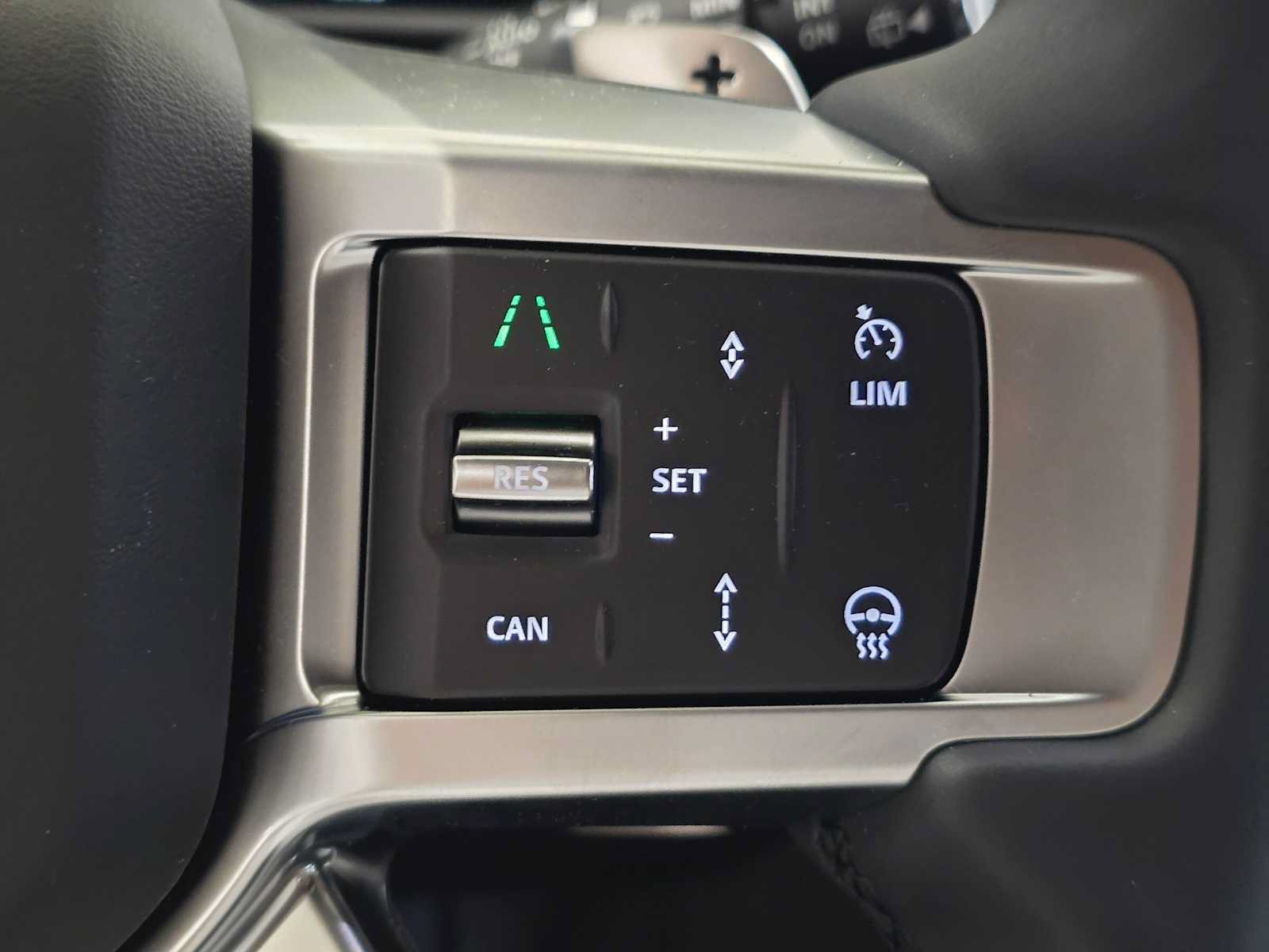 New 2026 Land Rover Discovery S AWD/4WD image 31