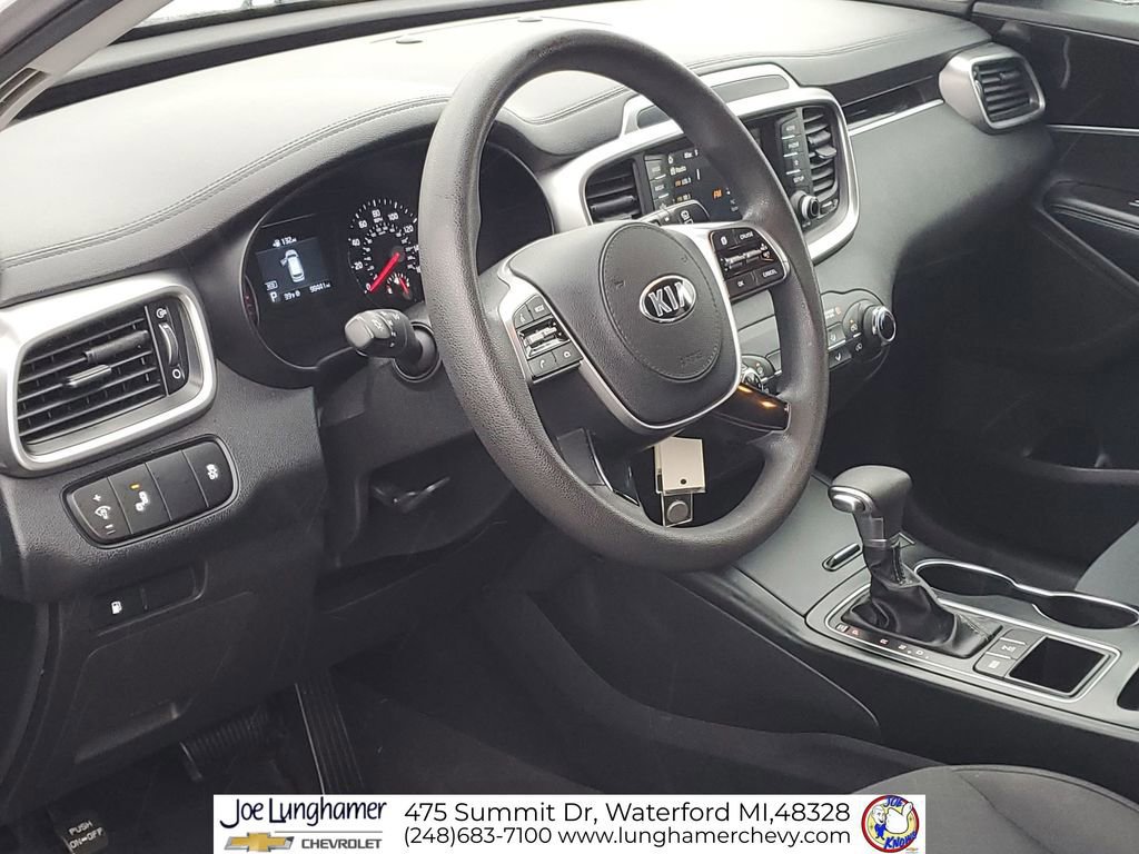 Used 2019 Kia Sorento LX image 11