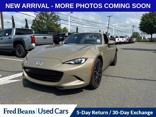 Used 2024 MAZDA MX-5 Miata RF Grand Touring RWD image 8
