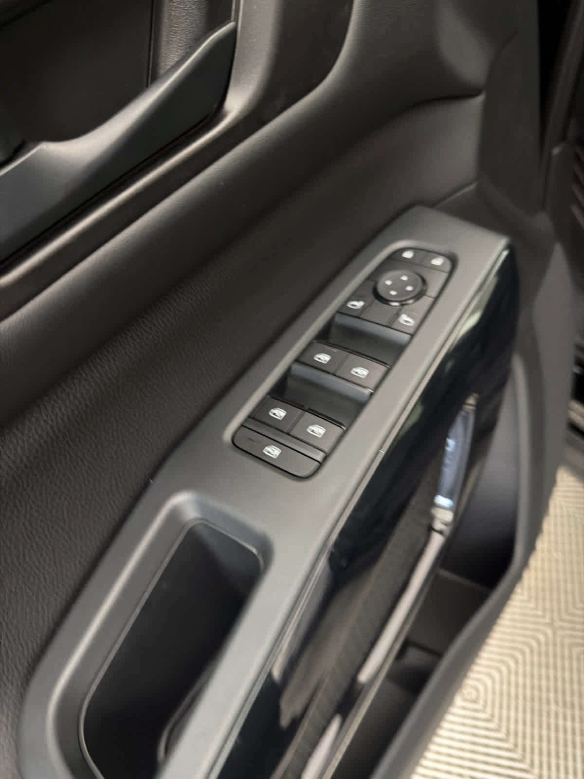 New 2026 Nissan Pathfinder SV FWD image 24