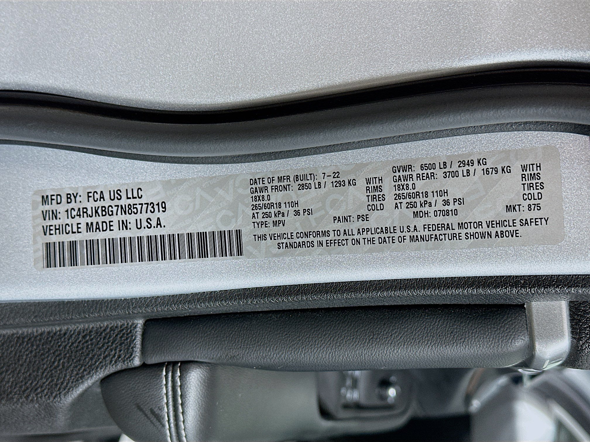 Used 2022 Jeep Grand Cherokee L Limited AWD/4WD image 32