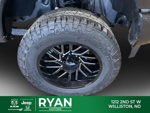 Used 2017 Ford F350 Platinum w/ Platinum Ultimate Package AWD/4WD image 37