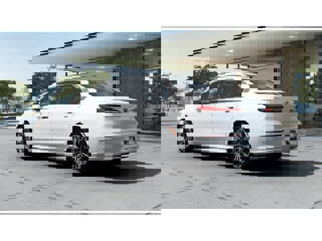 New 2025 BMW i7 eDrive50 image 2