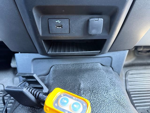 Used 2022 Ford F550 4x4 Crew Cab Super Duty image 24