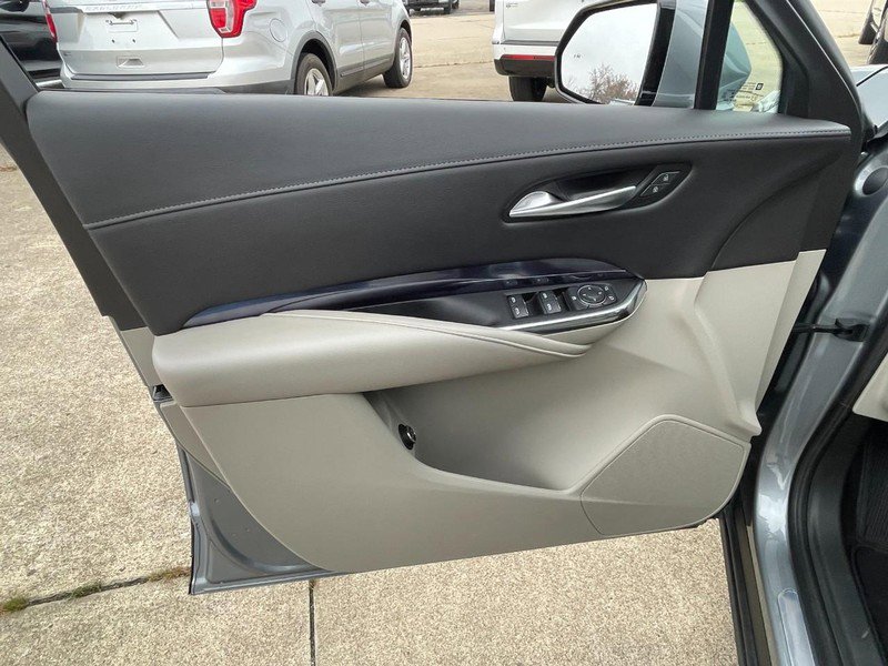 Used 2023 Cadillac XT4 Luxury image 24