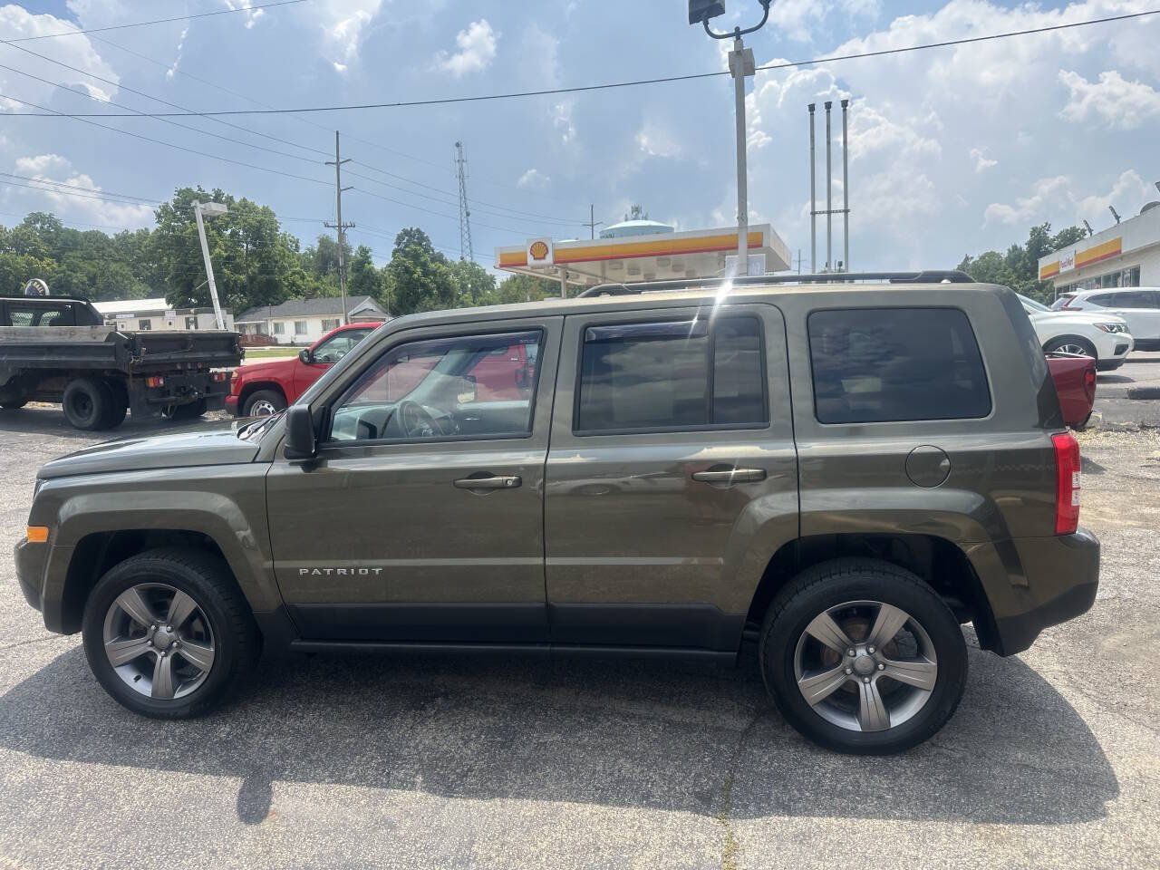 Used 2015 Jeep Patriot High Altitude FWD image 7