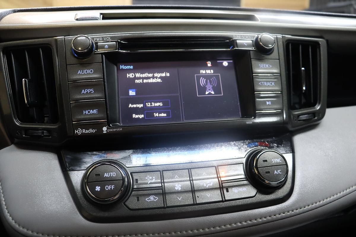 Used 2014 Toyota RAV4 XLE AWD/4WD image 44