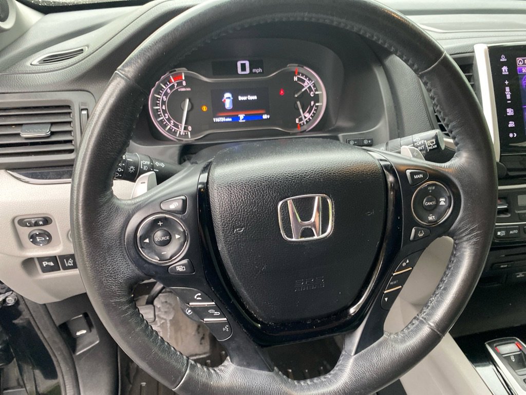 Used 2017 Honda Pilot Elite image 13