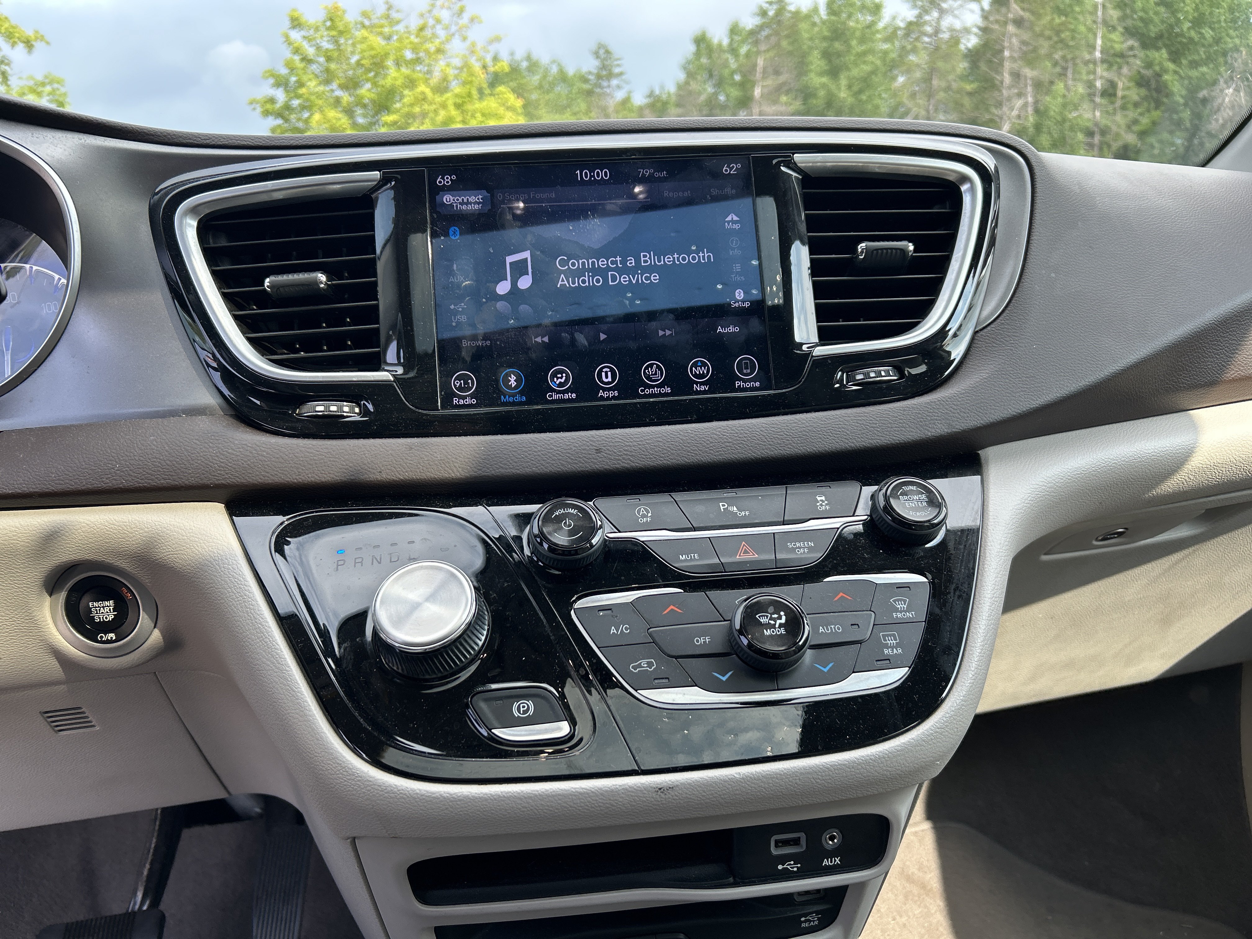 Used 2019 Chrysler Pacifica Touring-L Plus FWD image 12