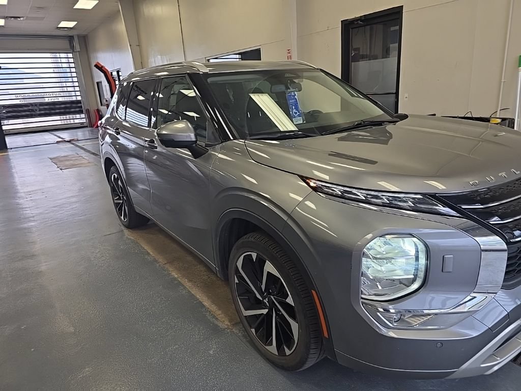 Used 2023 Mitsubishi Outlander SEL